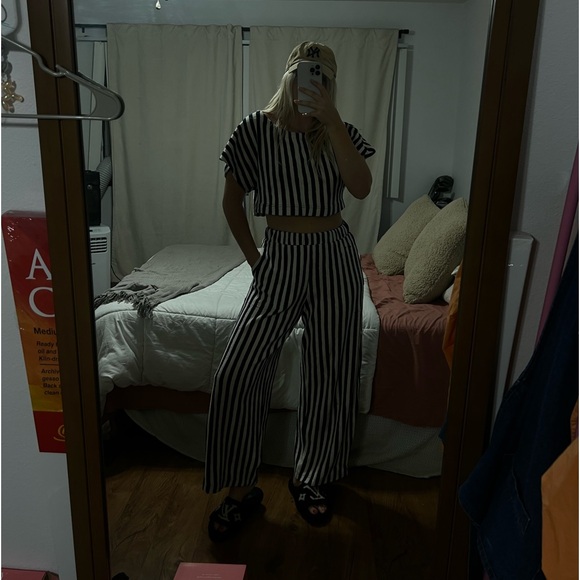 FREE PEOPLE set - Picture 2 of 11